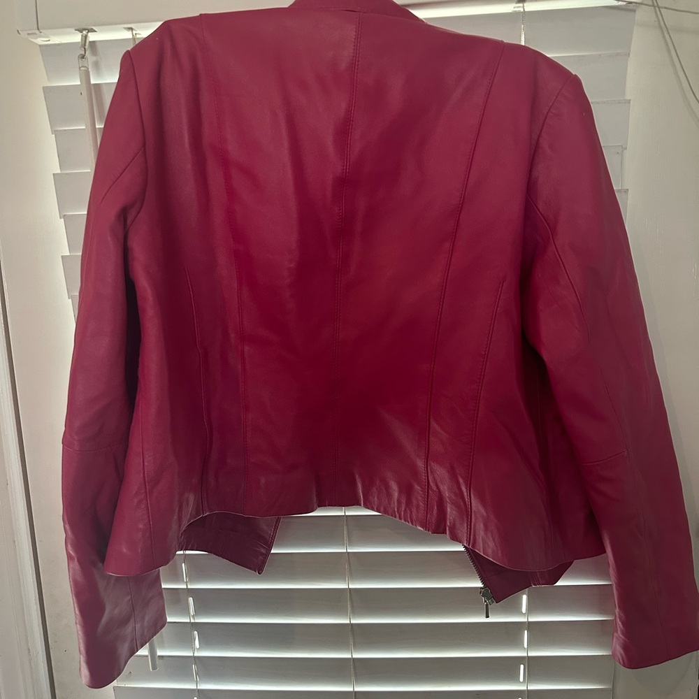 Yvonne & Marie Women's Pink Cropped Zip-Up Jacket Size 12 - Picture 2 of 3